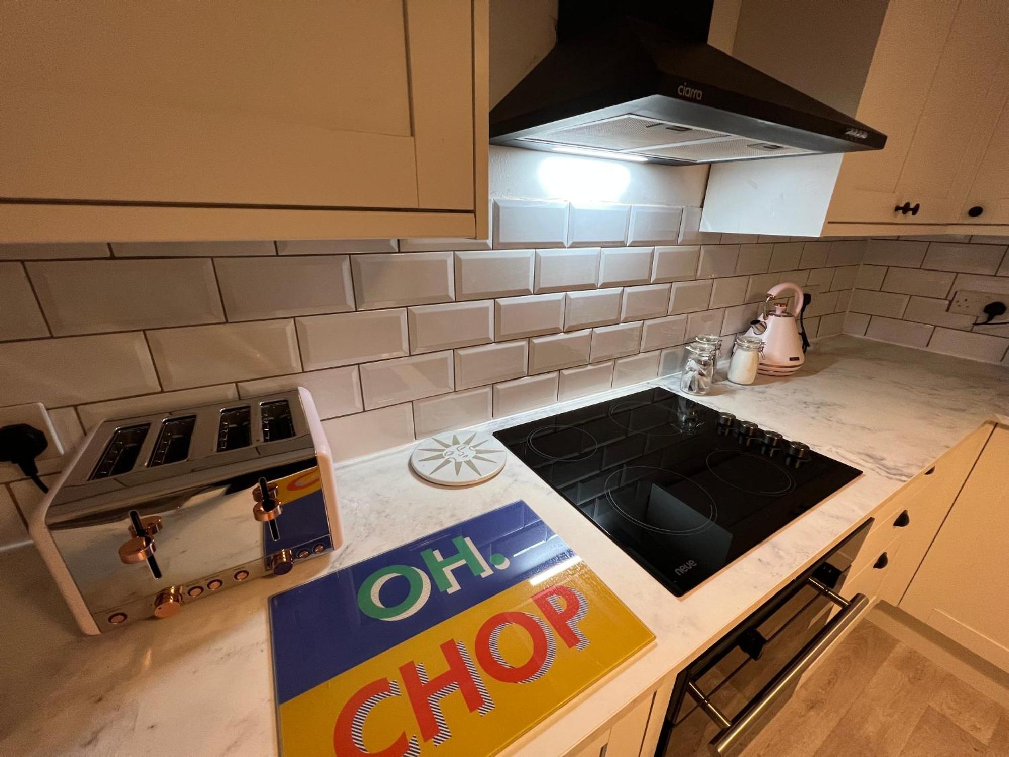 Littlehampton House - 4 Bedroom House Sleeps 8 Екстер'єр фото