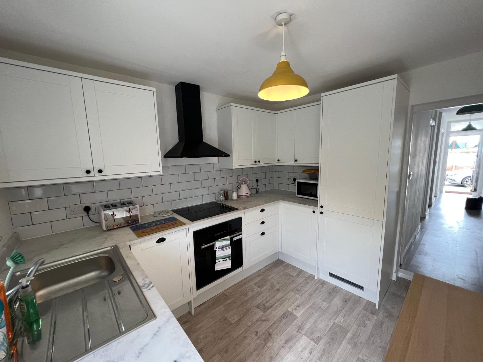 Littlehampton House - 4 Bedroom House Sleeps 8 Екстер'єр фото